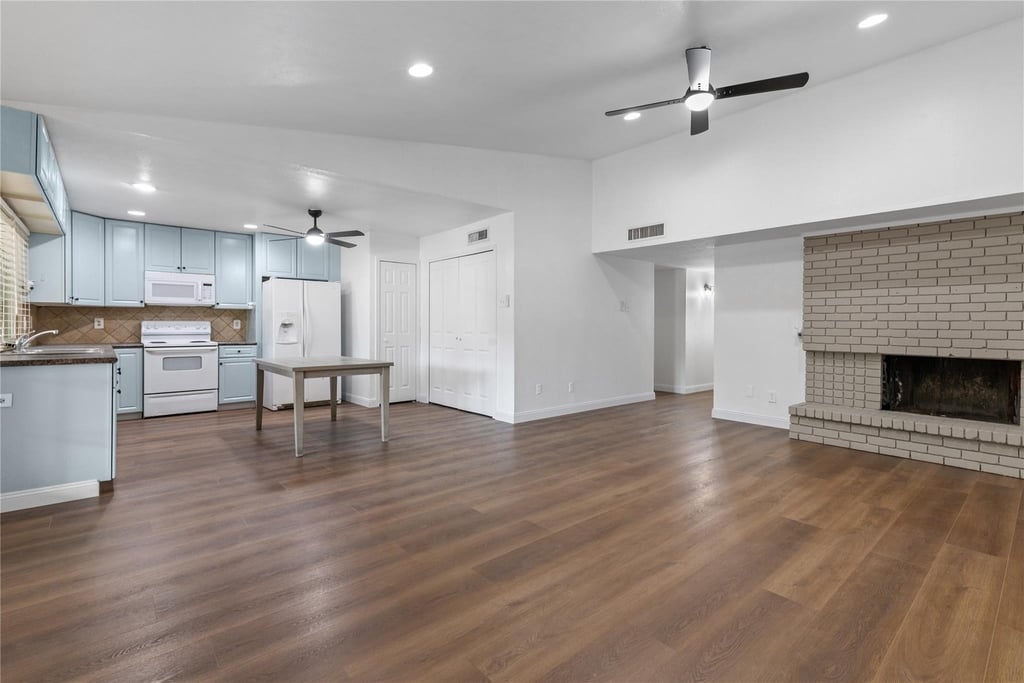 4714 Sprucewood Lane - Photo 5
