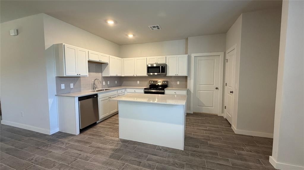17630 Blackhawk Court - Photo 2