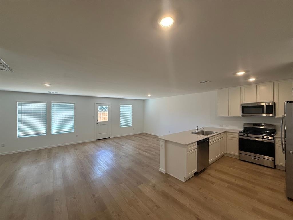 2152 Cedar Creek Avenue - Photo 1