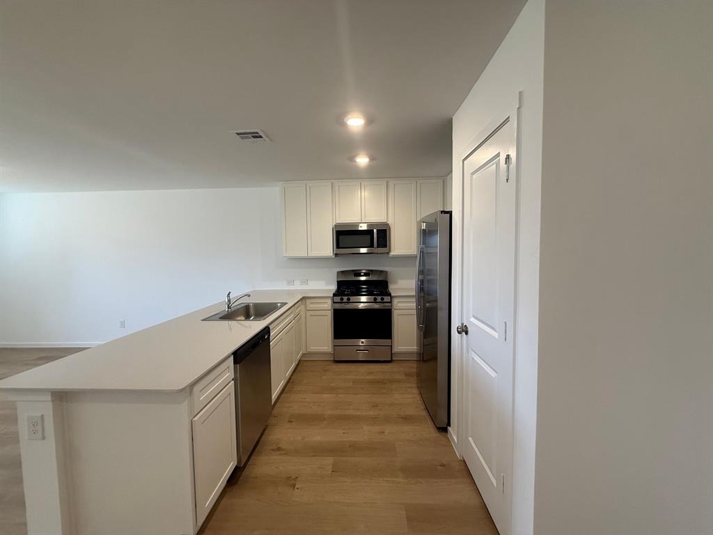 2152 Cedar Creek Avenue - Photo 5