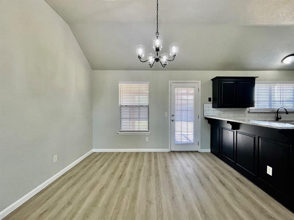 17505 Bronze Lane - Photo 3