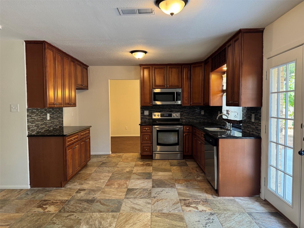 3731 Spring Meadow Lane - Photo 8
