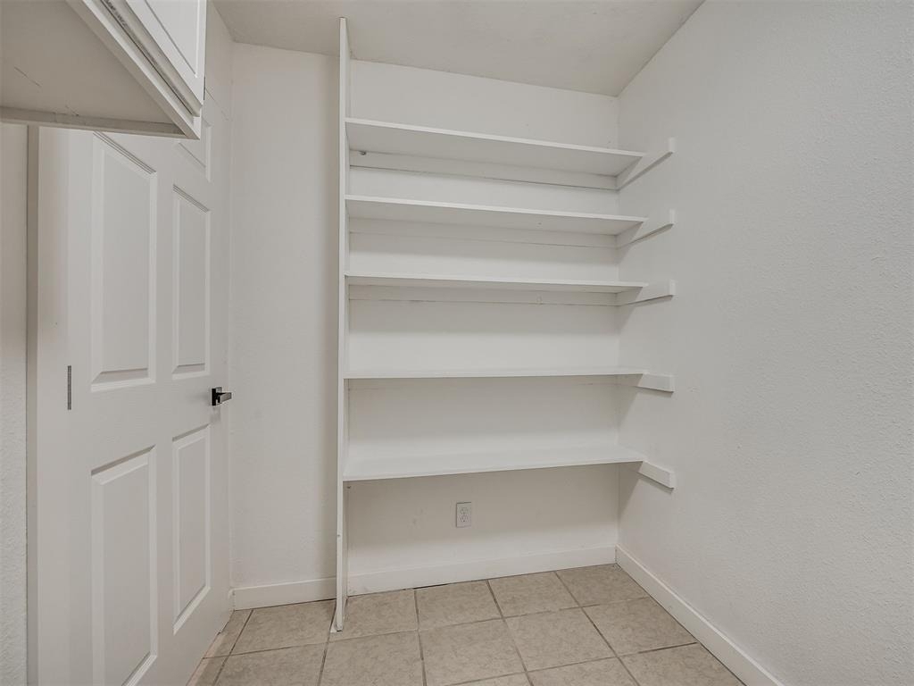 1819 Lakehurst Drive - Photo 8