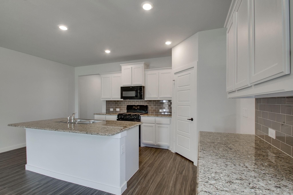 7612 Spring Drive - Photo 11