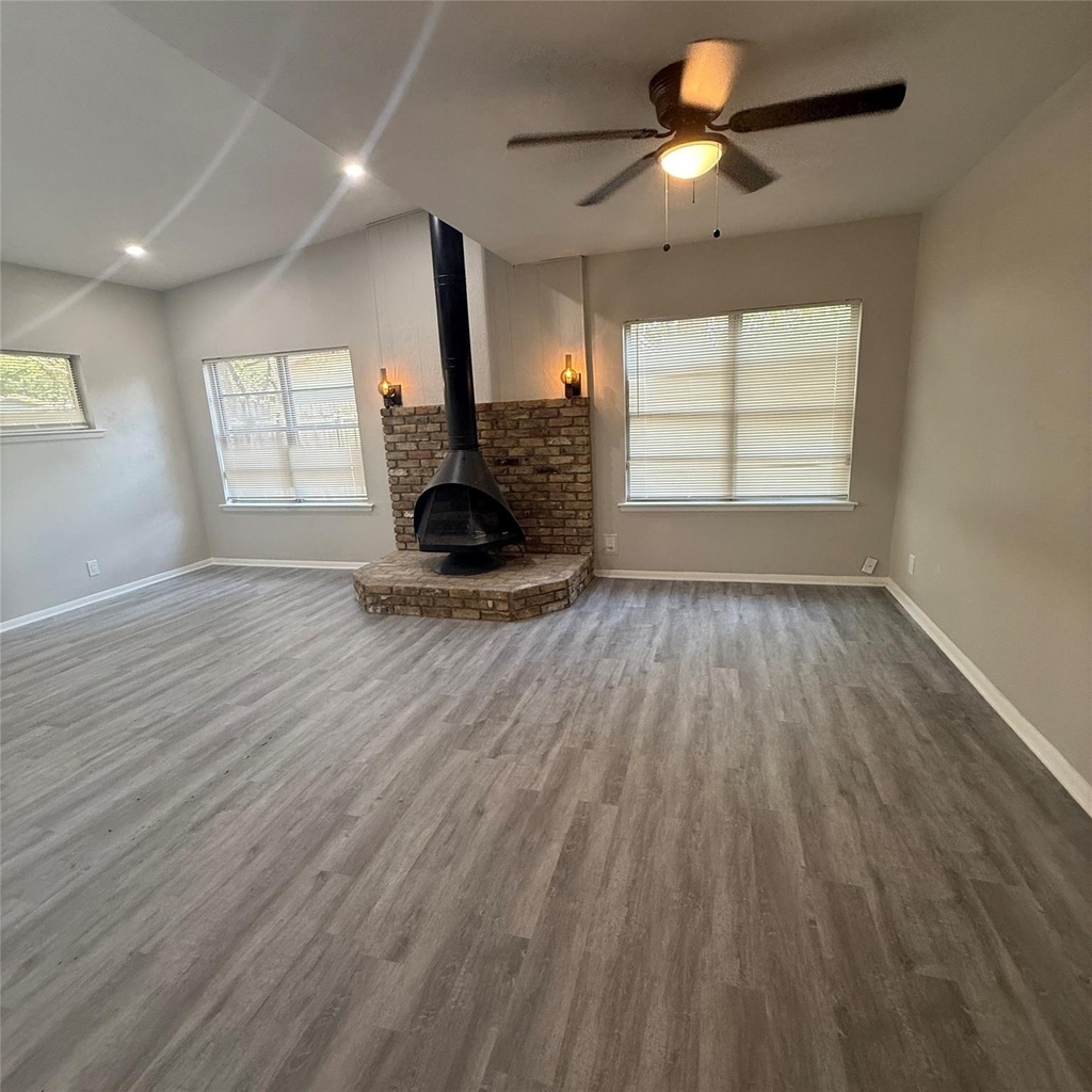1514 Camellia Drive - Photo 16