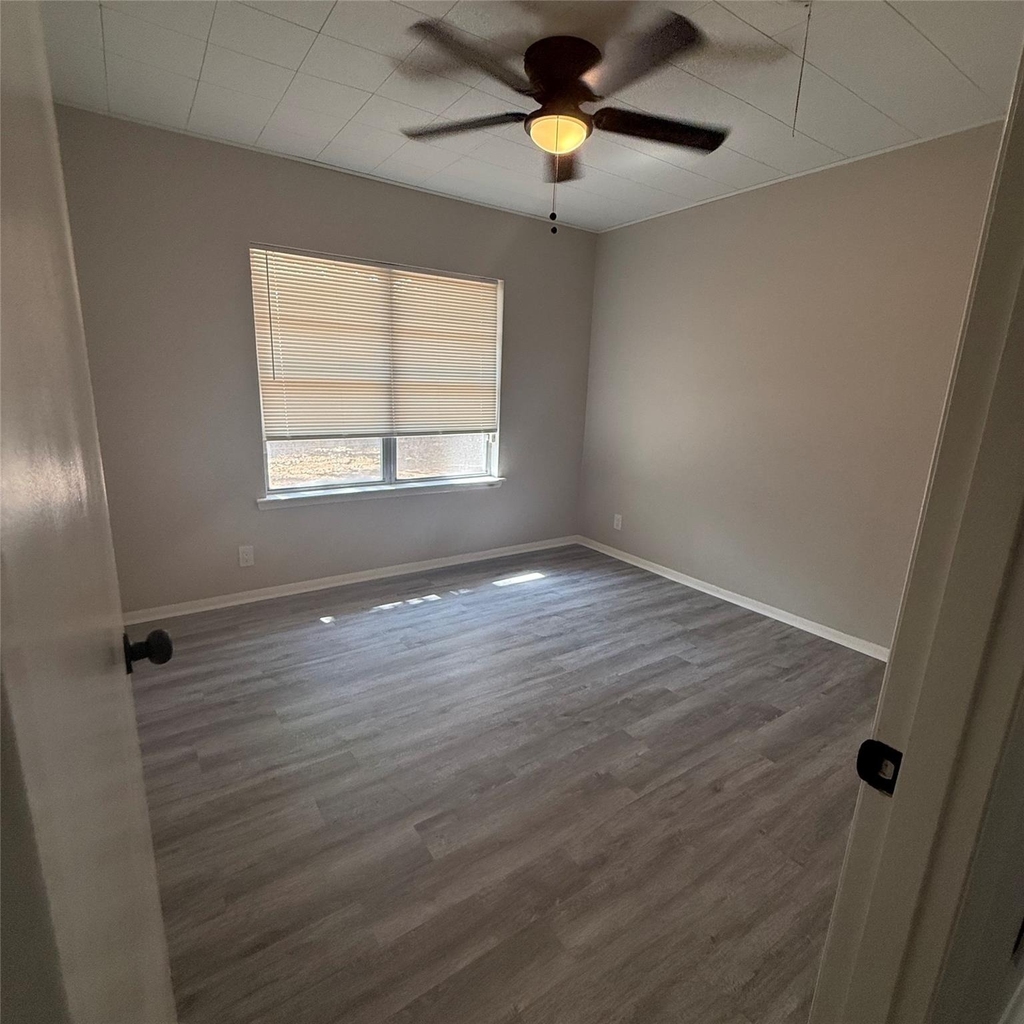 1514 Camellia Drive - Photo 12