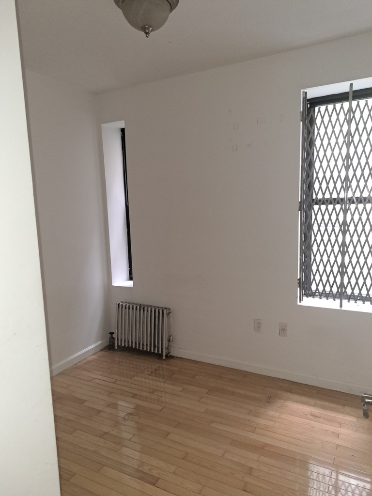 3139 Broadway - Photo 3