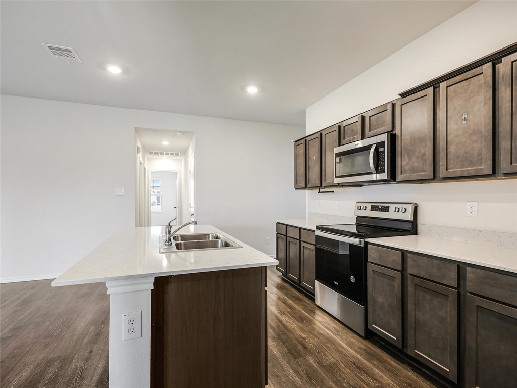 304 Patina Street - Photo 7