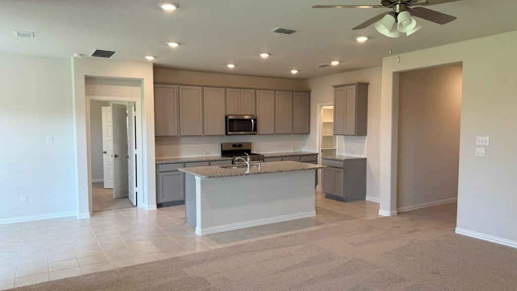 820 Jacquelyn Dr - Photo 5