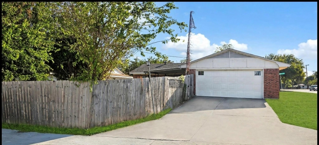 2324 Fulton Drive - Photo 19