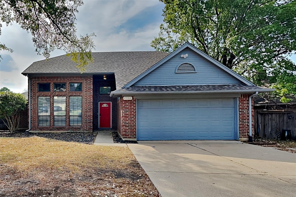4504 Westchase Circle - Photo 0