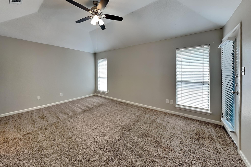4504 Westchase Circle - Photo 8