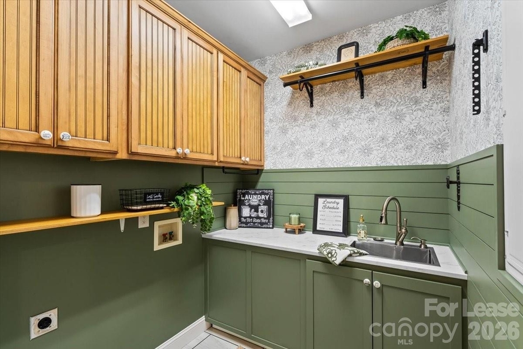 7832 Chapel Creek Drive - Photo 12