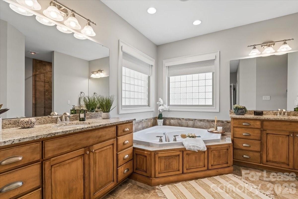 7832 Chapel Creek Drive - Photo 15