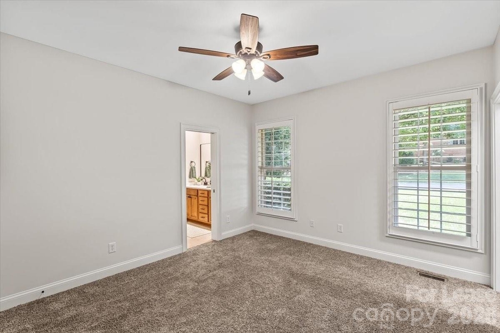7832 Chapel Creek Drive - Photo 29