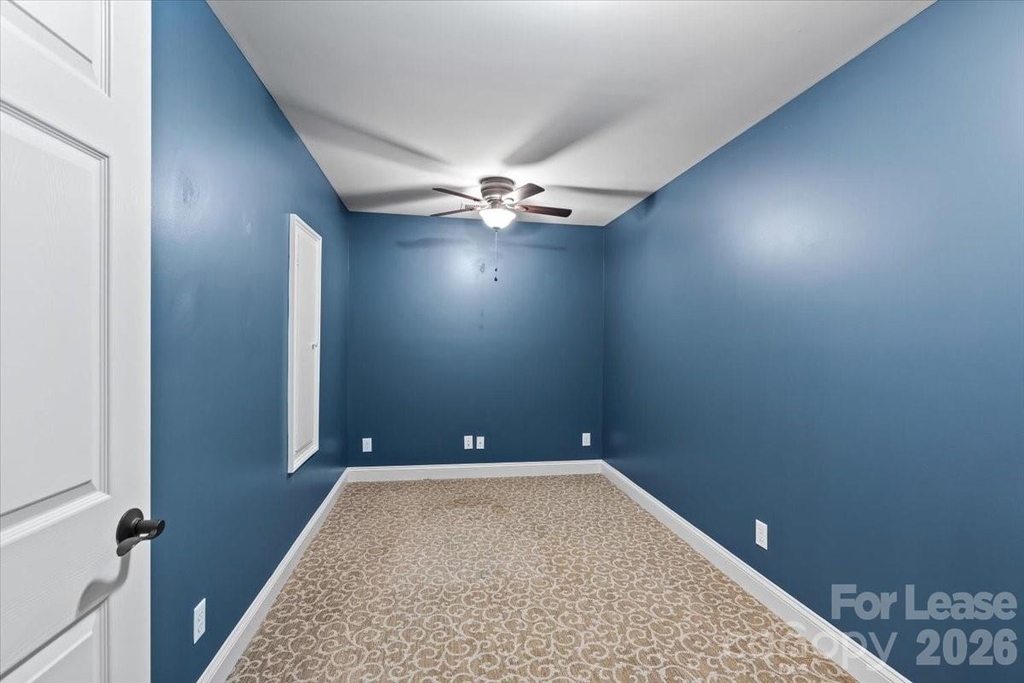 7832 Chapel Creek Drive - Photo 21