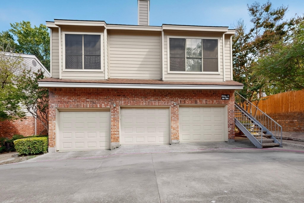 5619 Preston Oaks Road - Photo 3