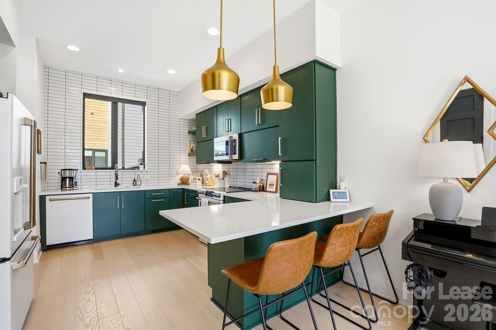3301 Spencer Street - Photo 10