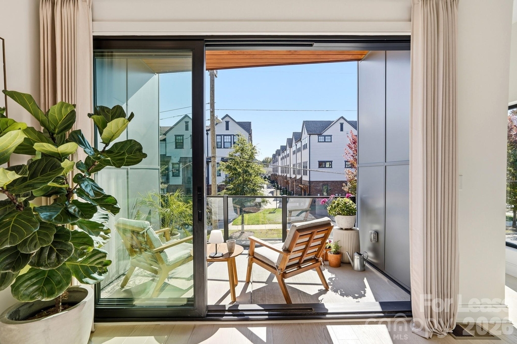 3301 Spencer Street - Photo 18