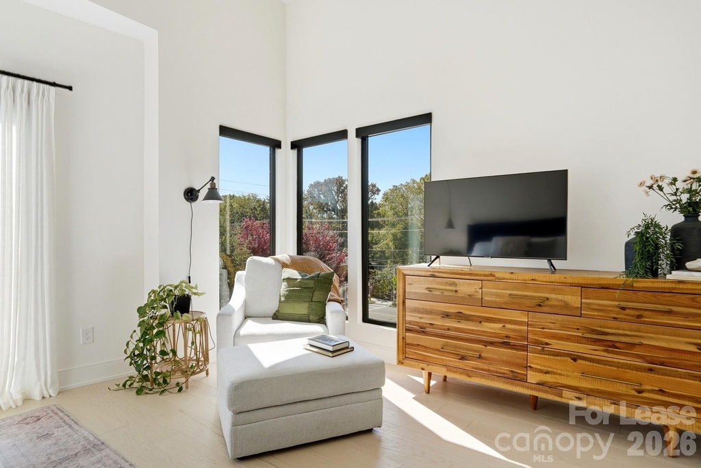 3301 Spencer Street - Photo 26