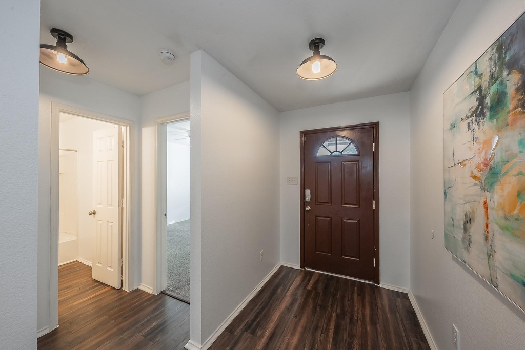 10541 Rising Knoll Lane - Photo 3