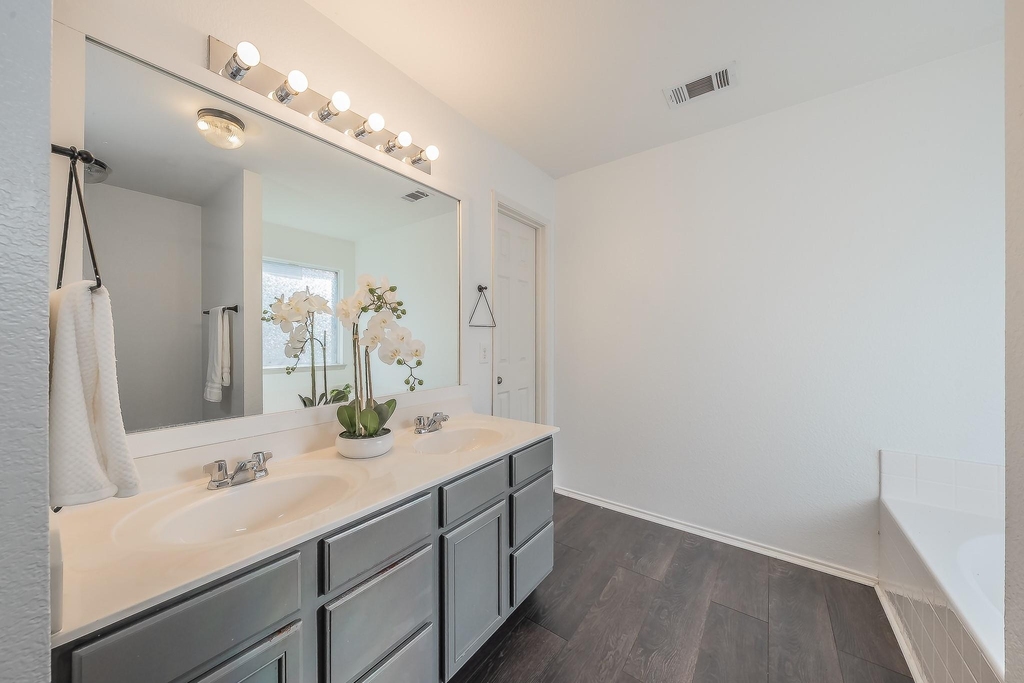 10541 Rising Knoll Lane - Photo 23