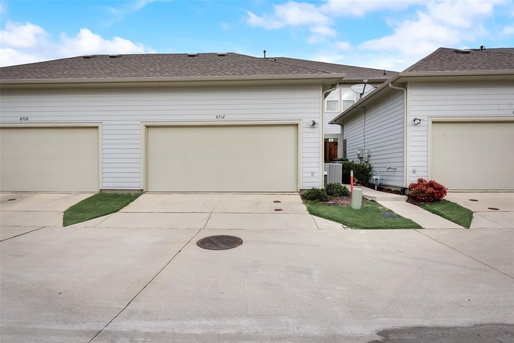 8712 Ice House Drive - Photo 16