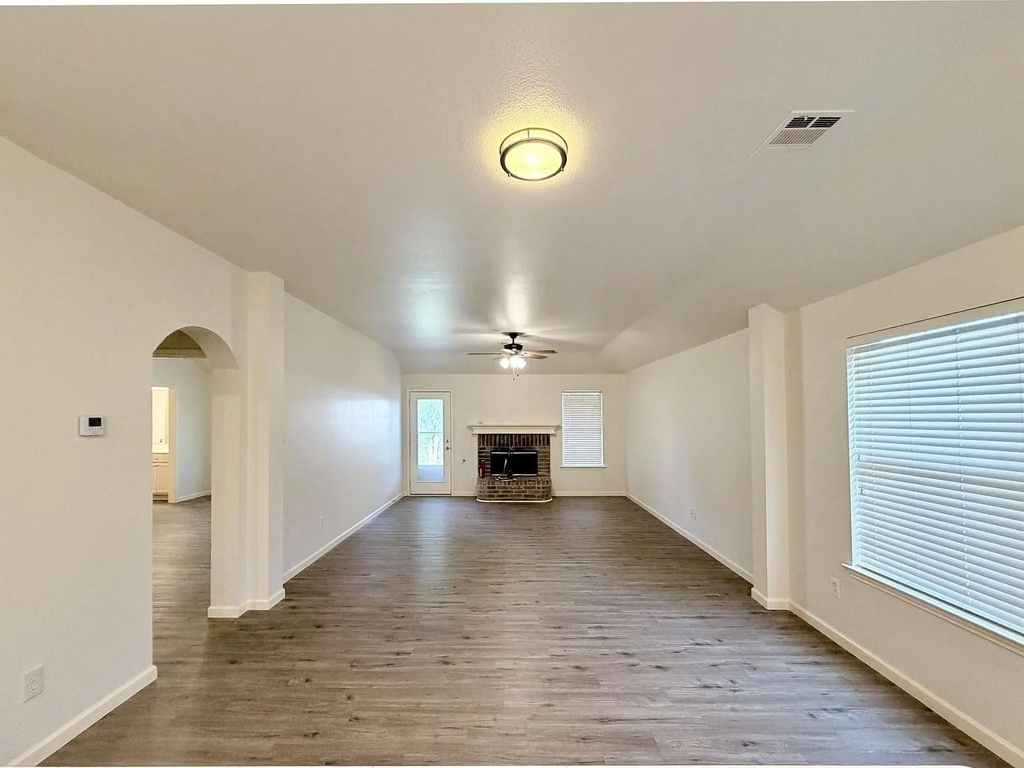 507 Tumbleweed Drive - Photo 4
