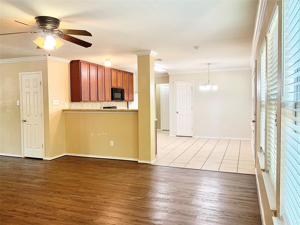 1136 Golden Eagle Court - Photo 7