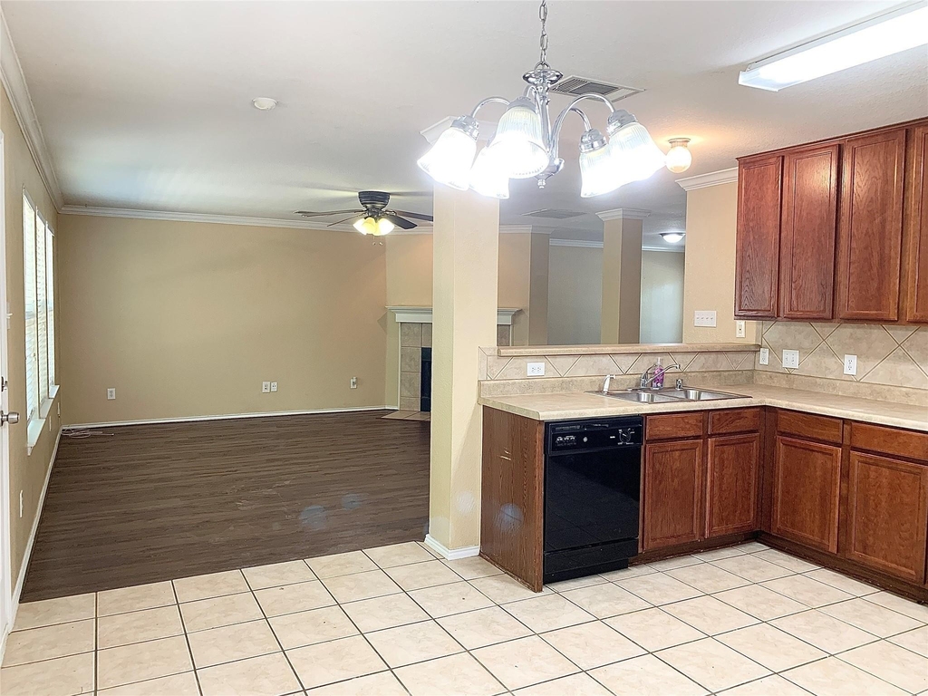 1136 Golden Eagle Court - Photo 8