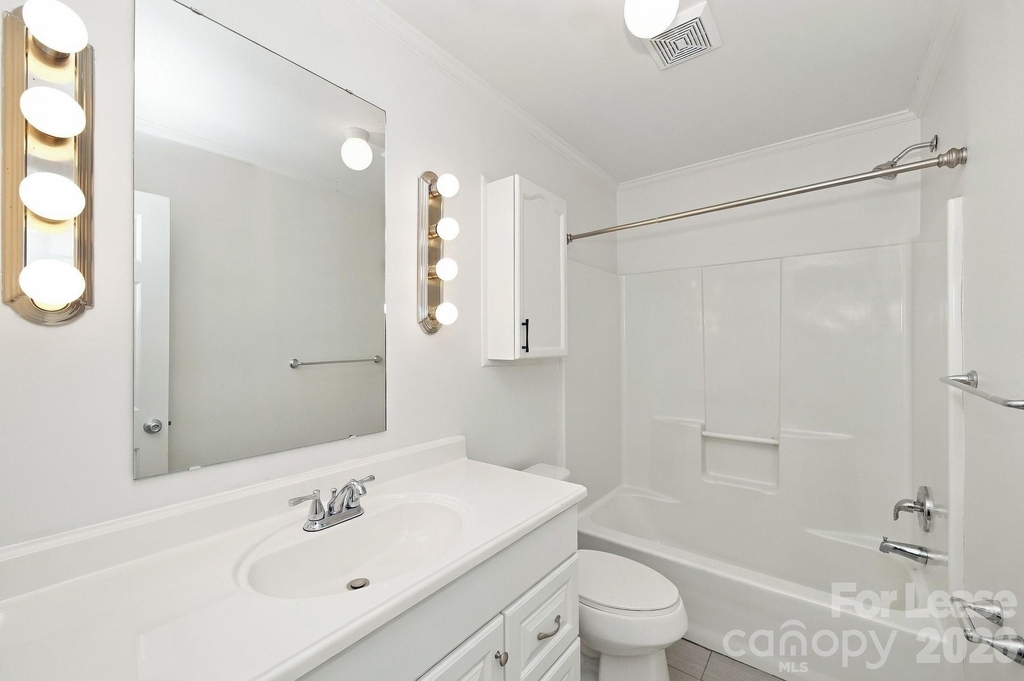 513 Weathers Creek Road - Photo 9