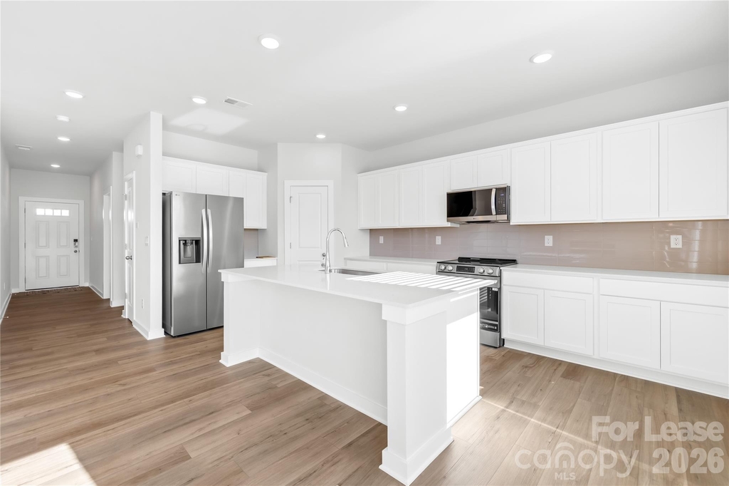 525 Mountain View Drive - Photo 3