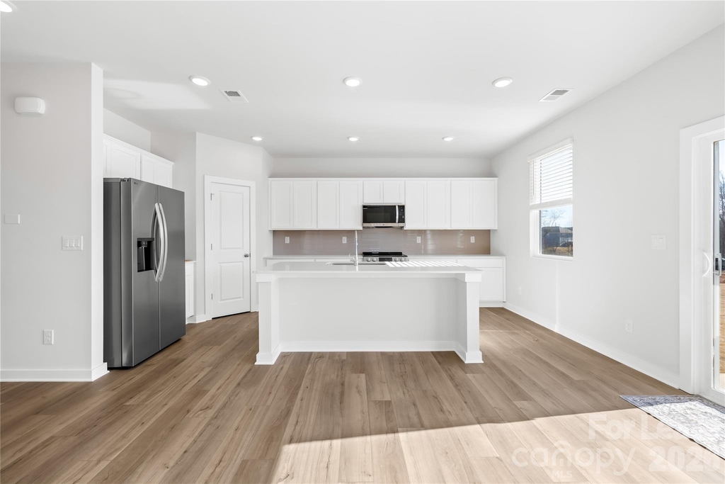 525 Mountain View Drive - Photo 2