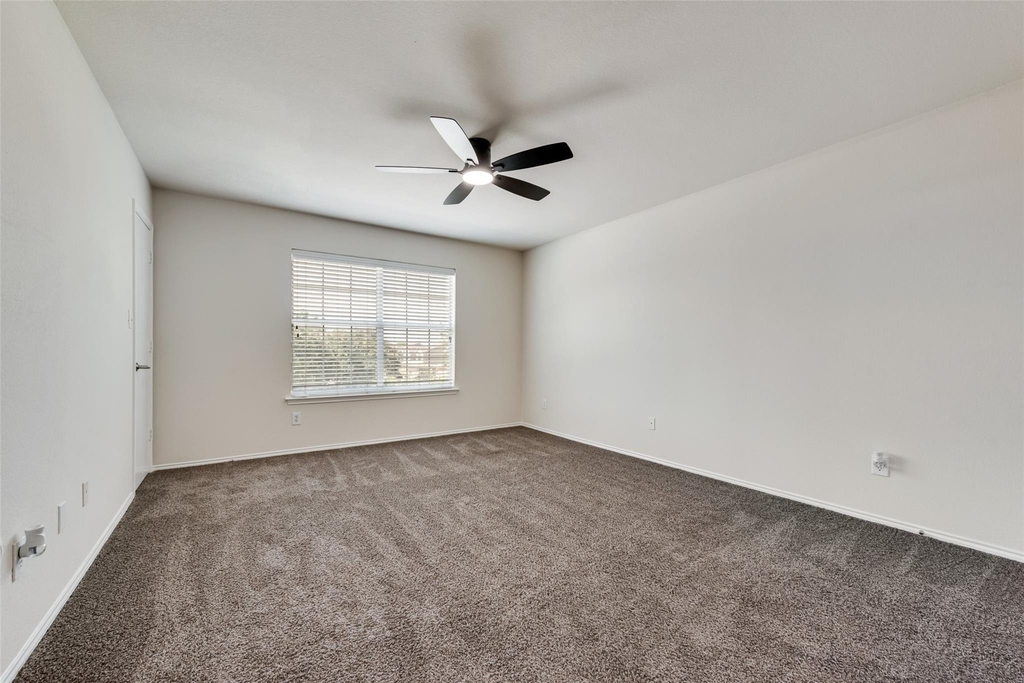 4541 Woodsboro Lane - Photo 3