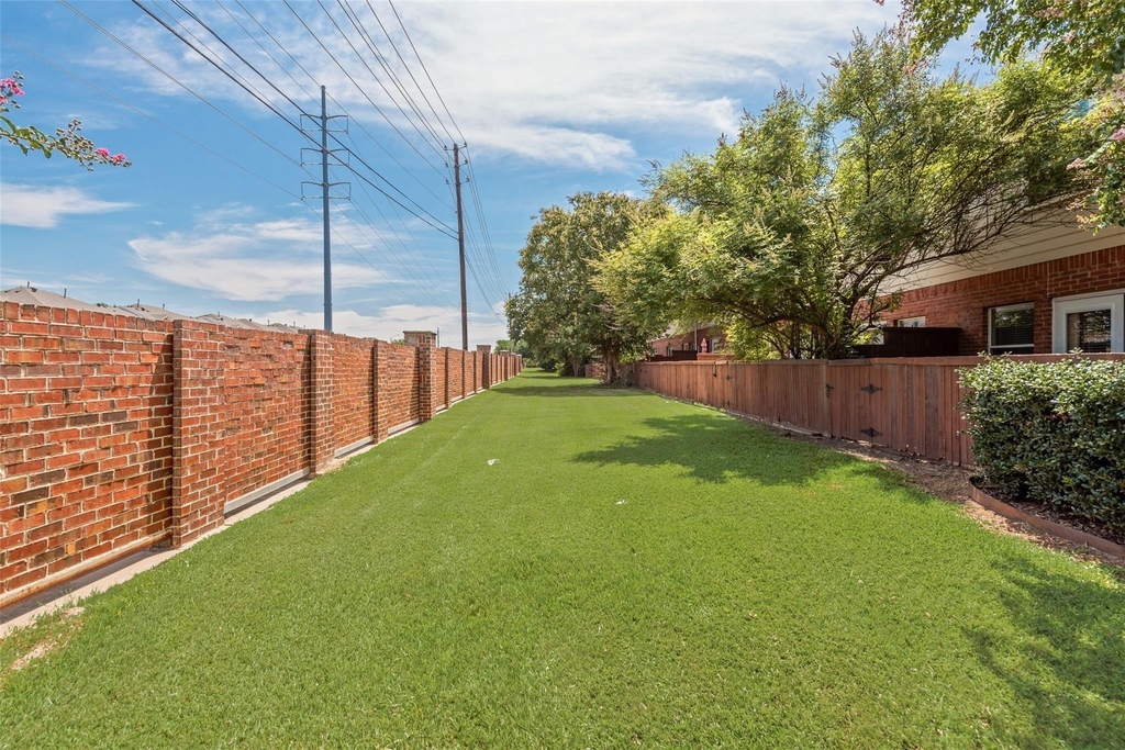 4541 Woodsboro Lane - Photo 17