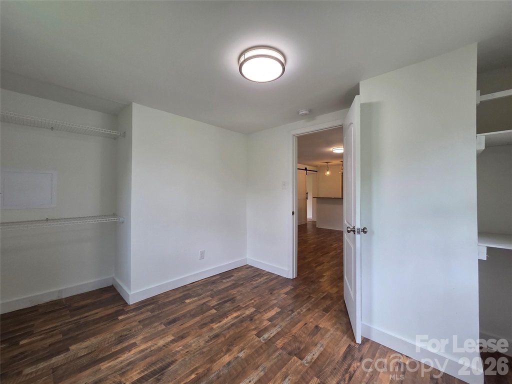 2128 Hodgin Street - Photo 8