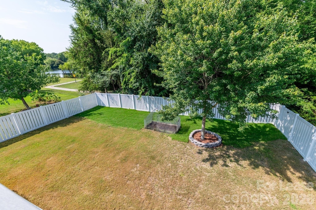 8212 Ruby Valley Road - Photo 15