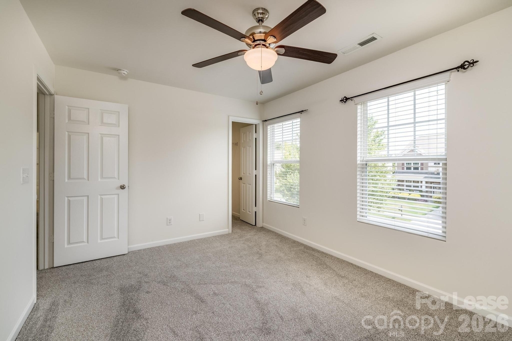 8212 Ruby Valley Road - Photo 37