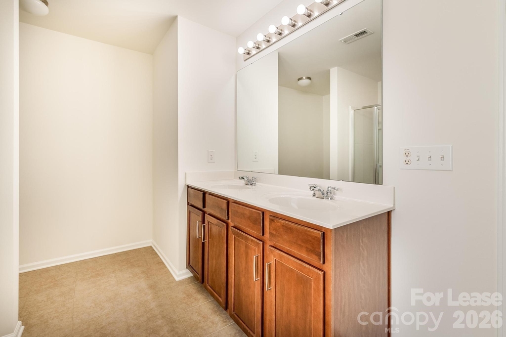 8212 Ruby Valley Road - Photo 32