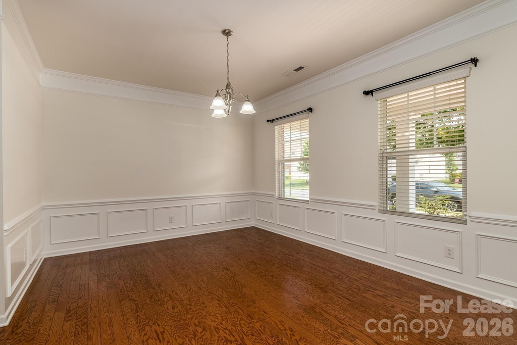 8212 Ruby Valley Road - Photo 17