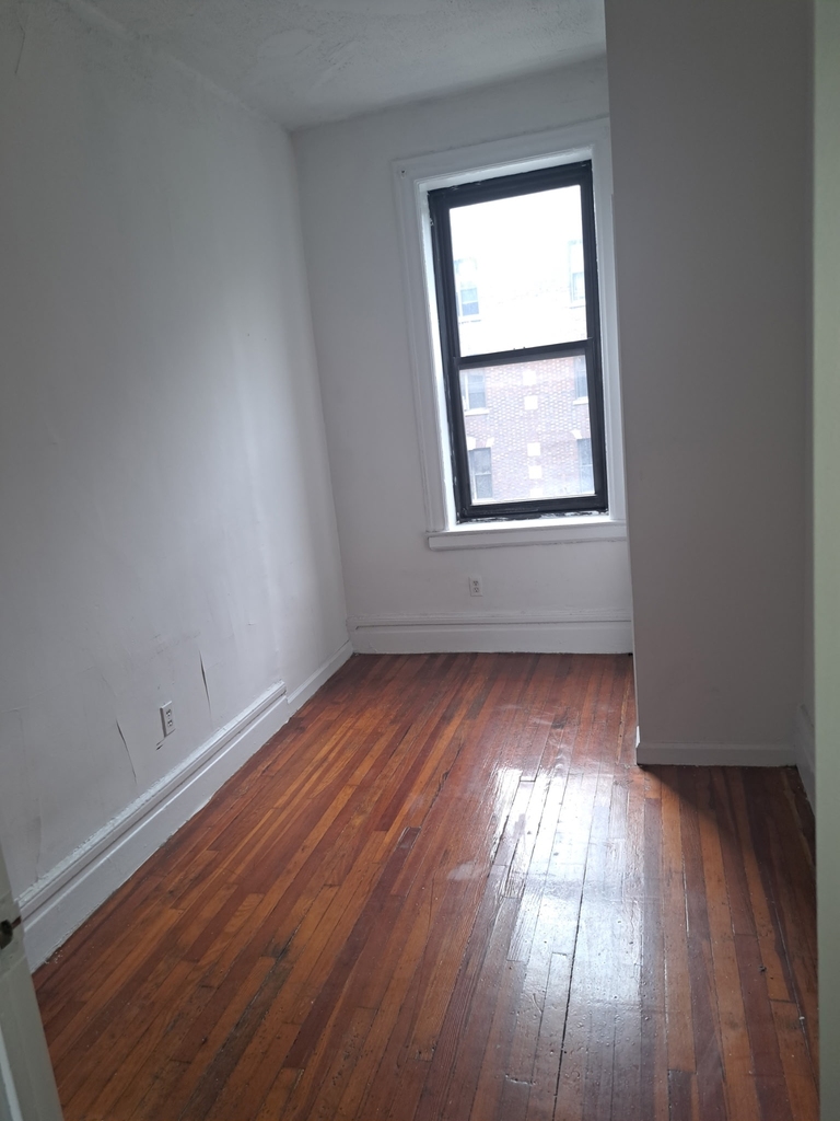 188 Claremont Avenue - Photo 5