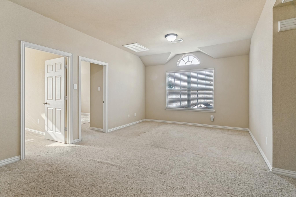1429 Wellesley Drive - Photo 19