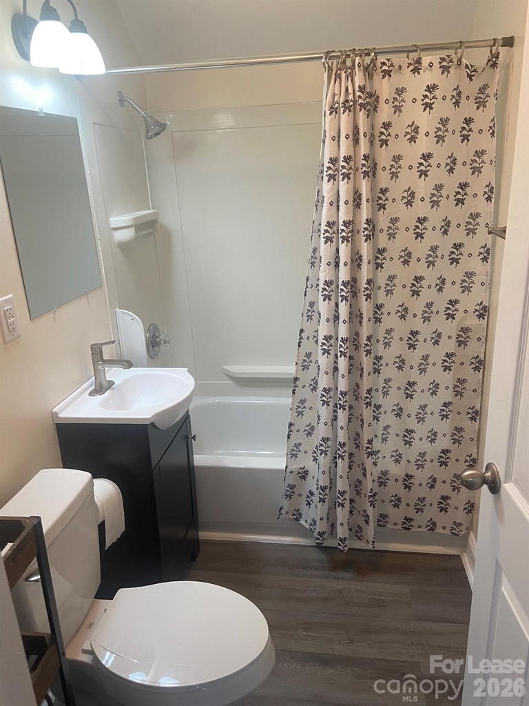 14 Douglas Avenue - Photo 3