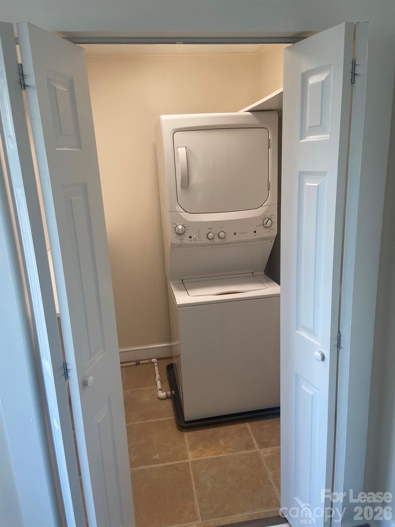 14 Douglas Avenue - Photo 7