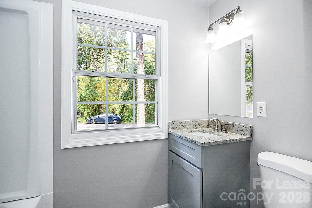 2310 Eastview Circle - Photo 20