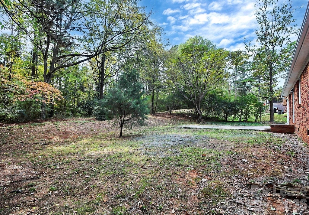 2310 Eastview Circle - Photo 27