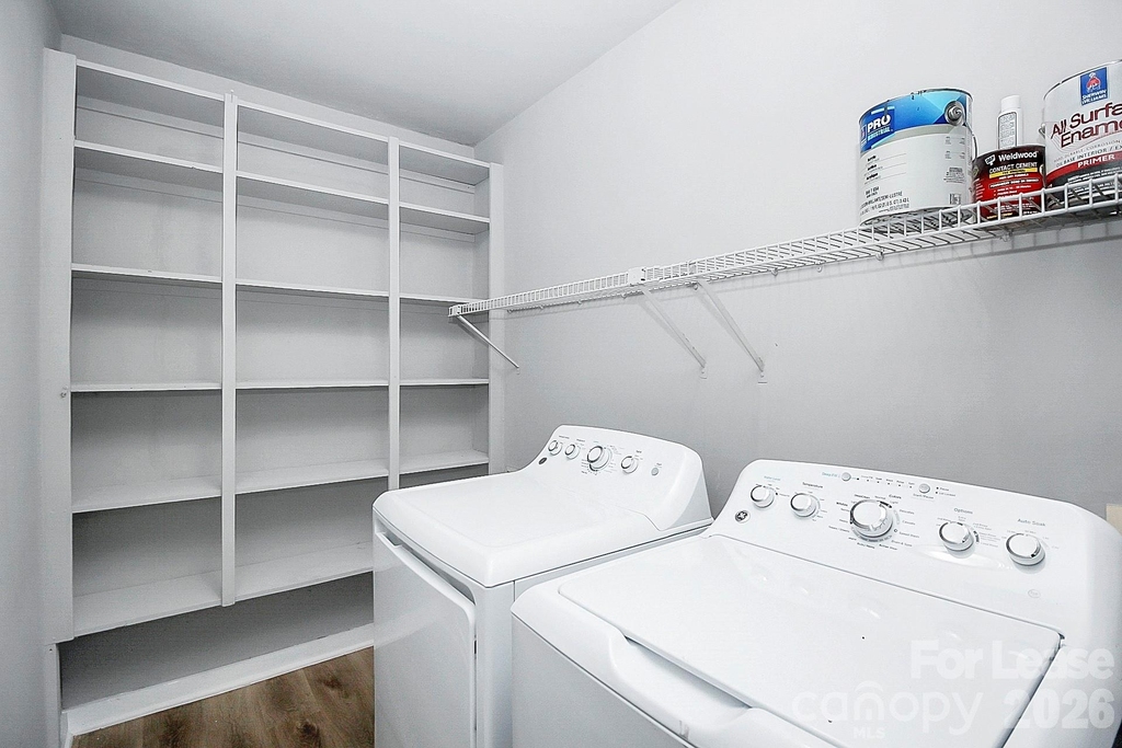 2310 Eastview Circle - Photo 13