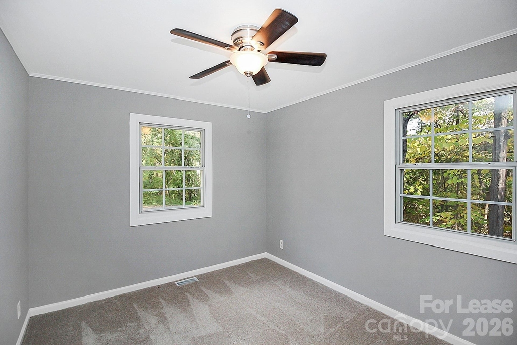 2310 Eastview Circle - Photo 18