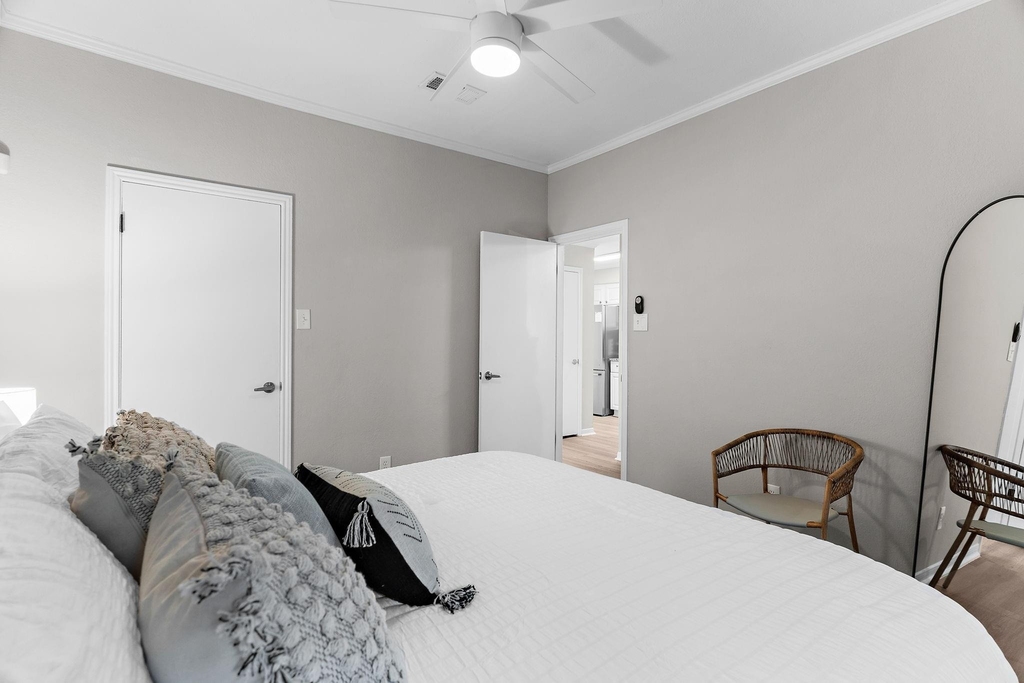 8545 Midpark Road - Photo 14