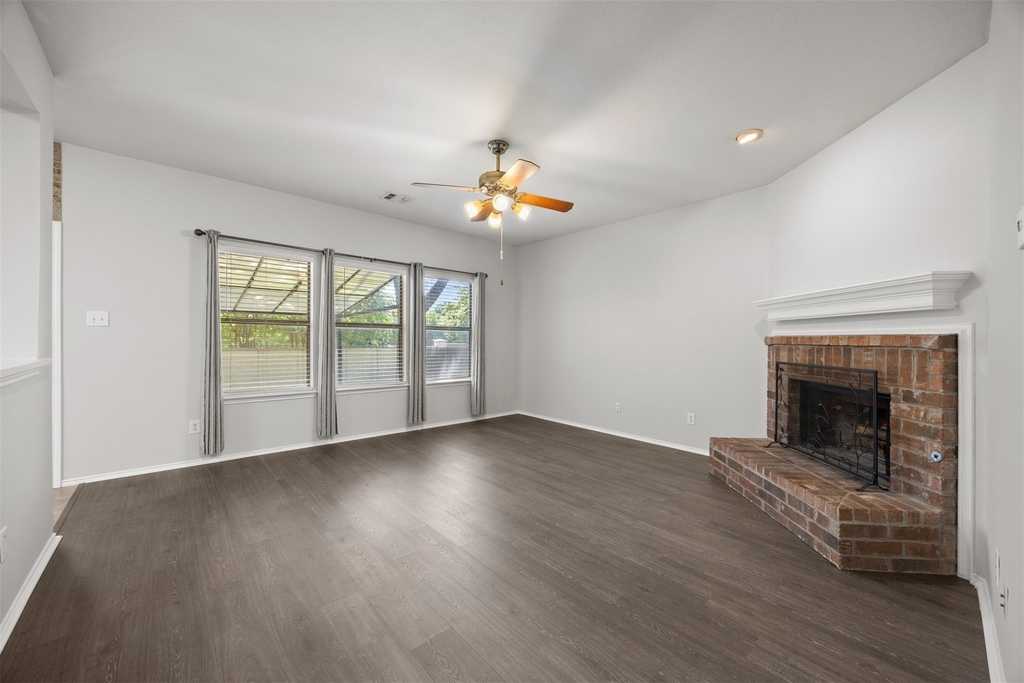 1100 Chesterfield Drive - Photo 13